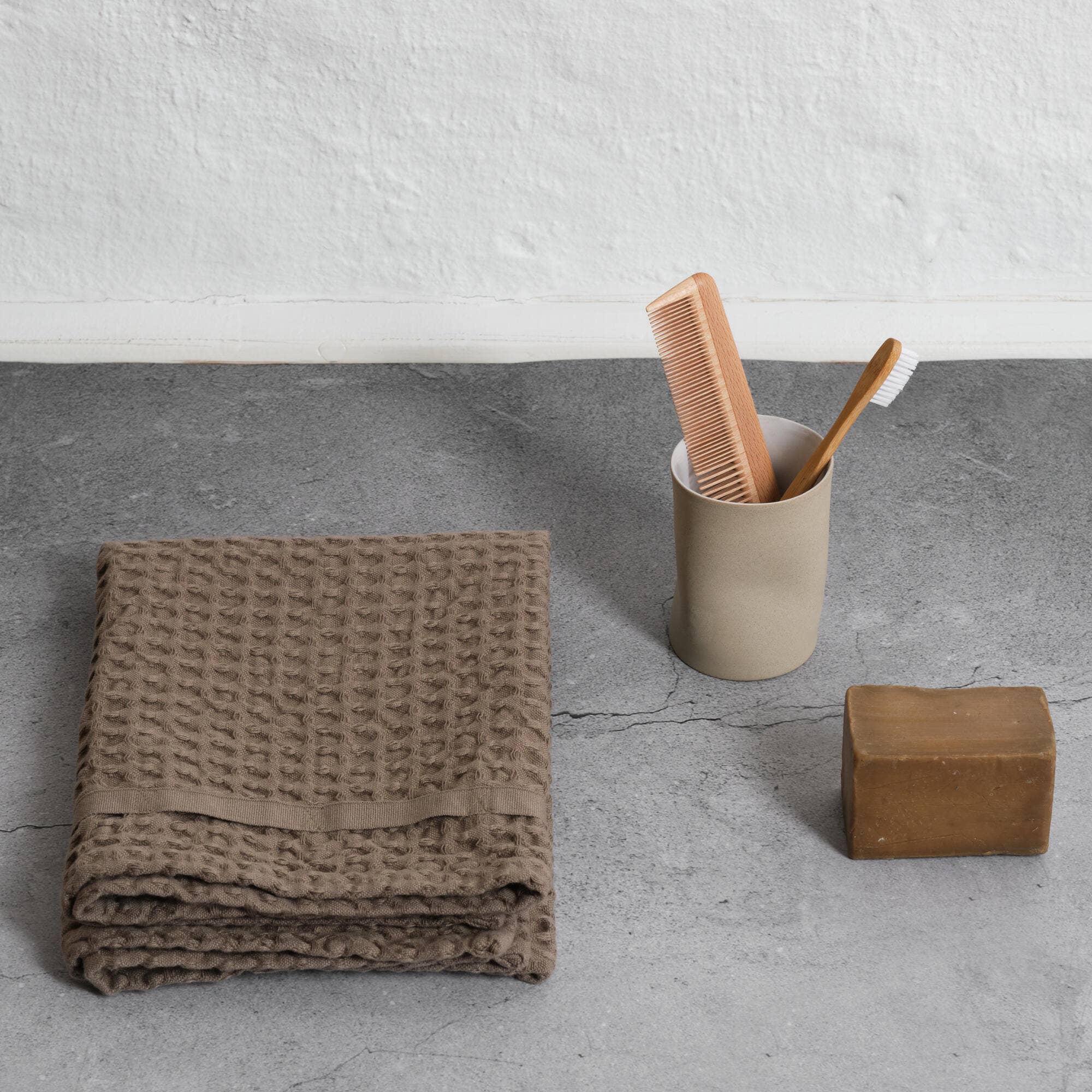 Big Waffle Hand Towel - 50 x 75 cm - Clay: 100% GOTS certified organic cotton / 50 x 75 cm/ 19.7 x 29.5"