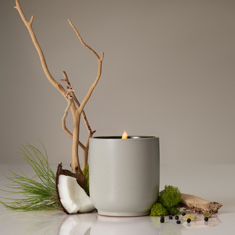Signature Candle : Neroli Leaf