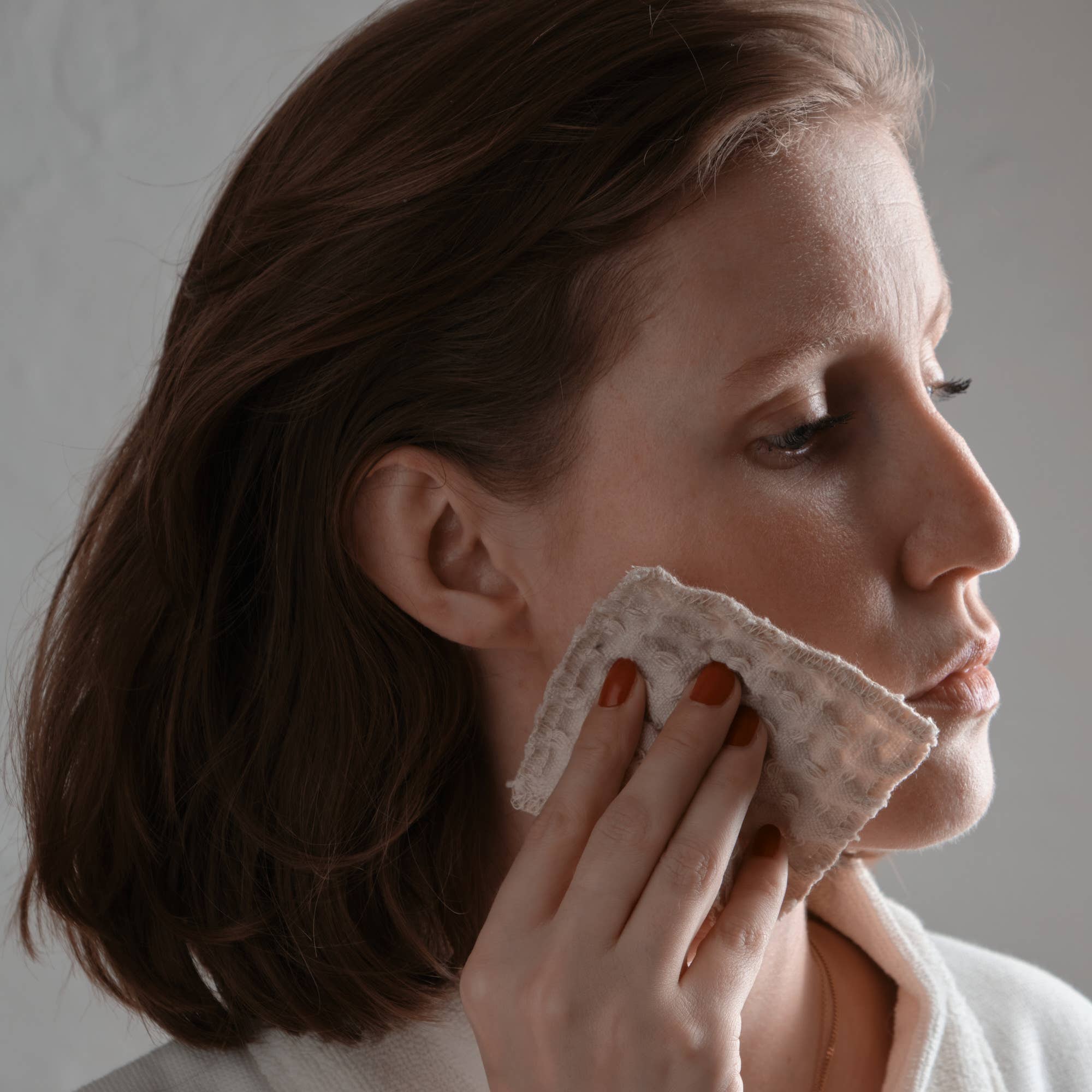 Big Waffle Makeup Pads - Stone: 100% GOTS certified organic cotton / One size set of 4 pcs incl. 2 square + 2 oval