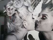 Tatiana Gerusova-‘Kiss Kiss’ Edition of 20